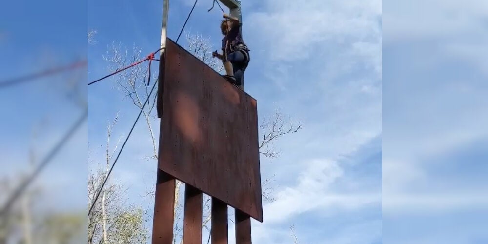 border wall rock climber