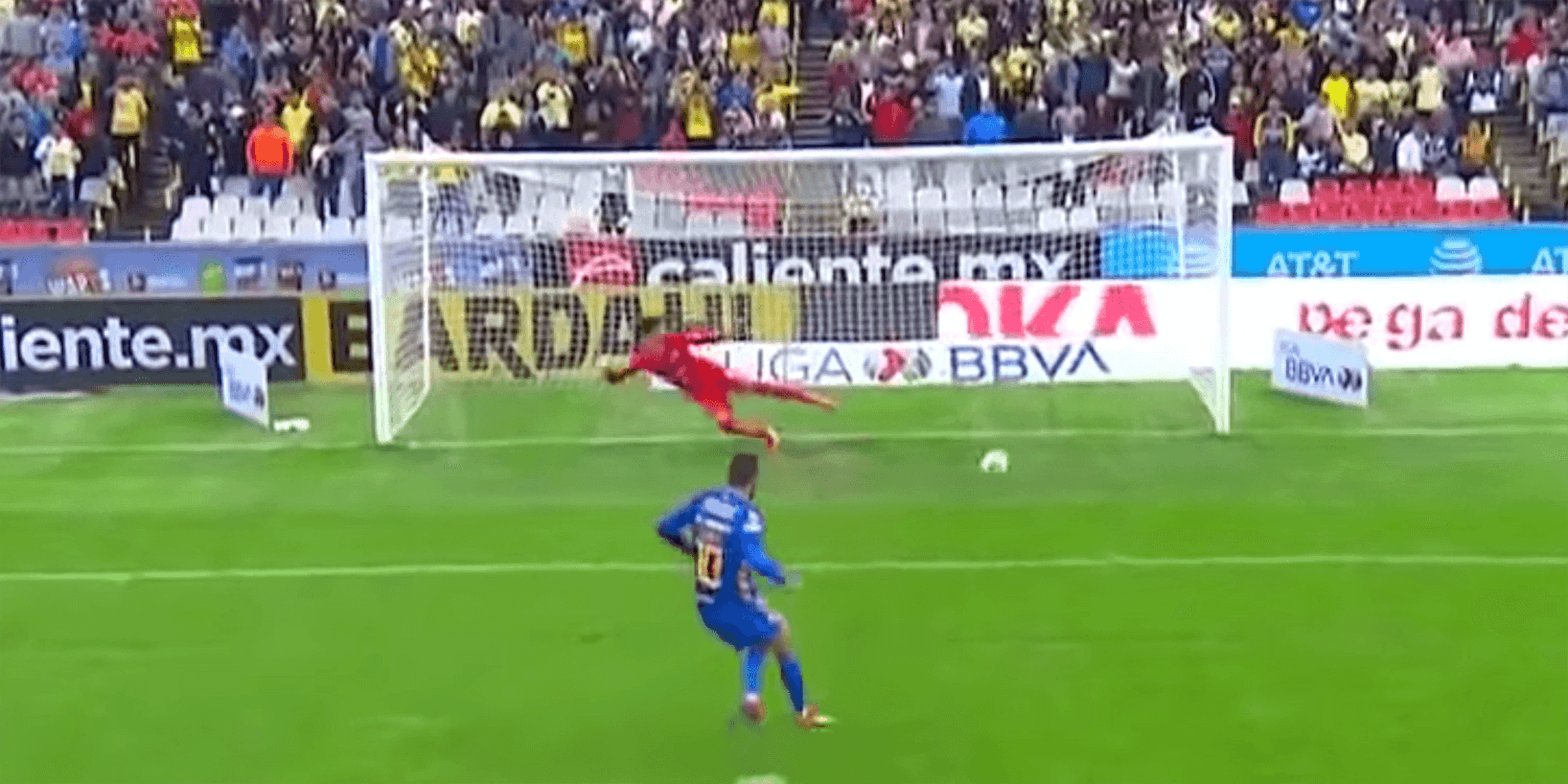 Gignac converting penalty kick