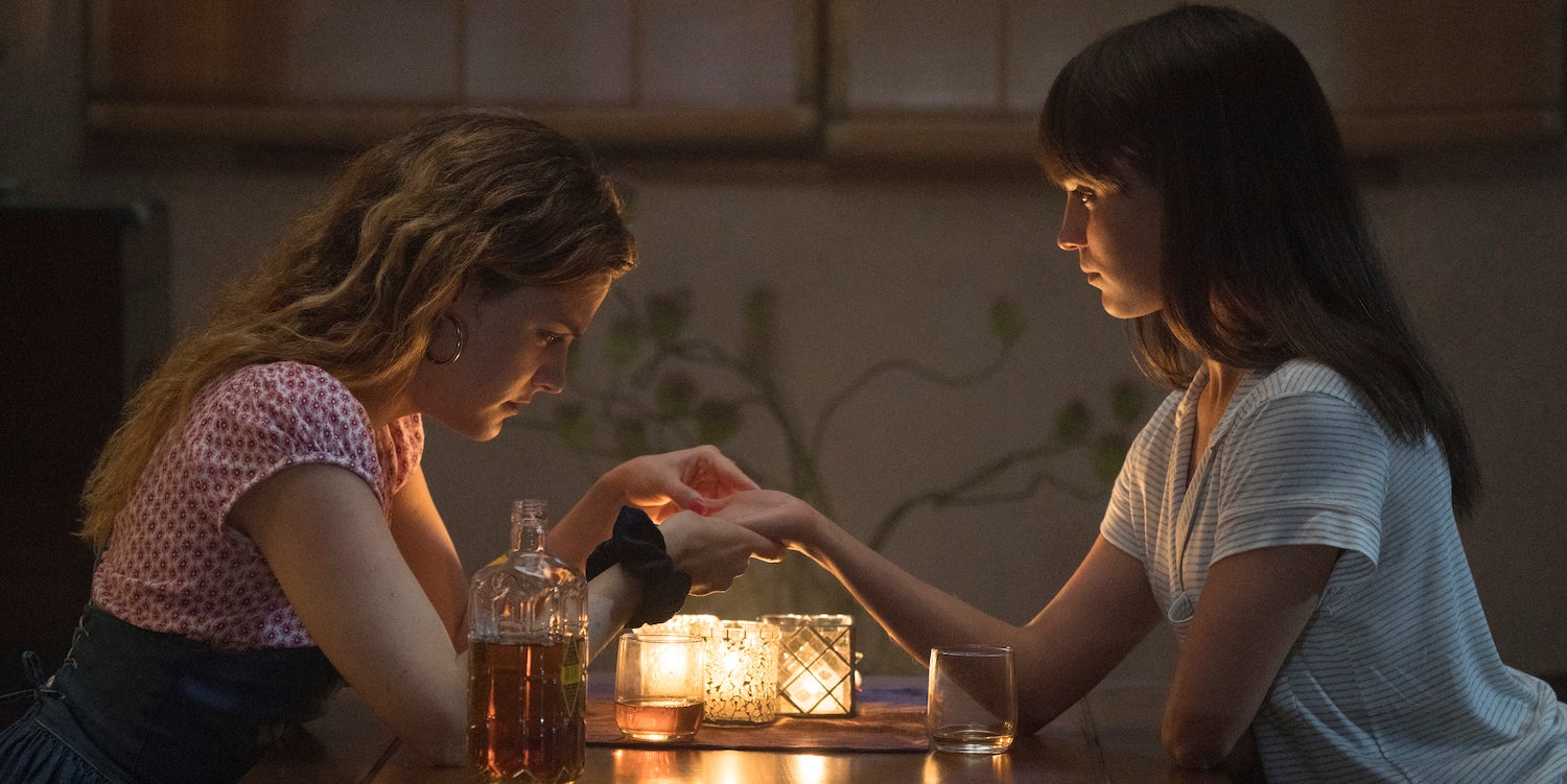 Review: Netflix Thriller 'Earthquake Bird' Can't Solve Its Own Mystery