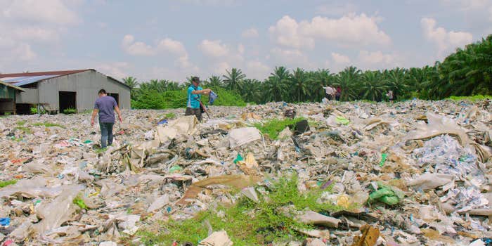 Review: netflix's 'broken' exposes the corruption of consumer industries Review: Netflix's 'Broken' Exposes the Corruption of Consumer Industries