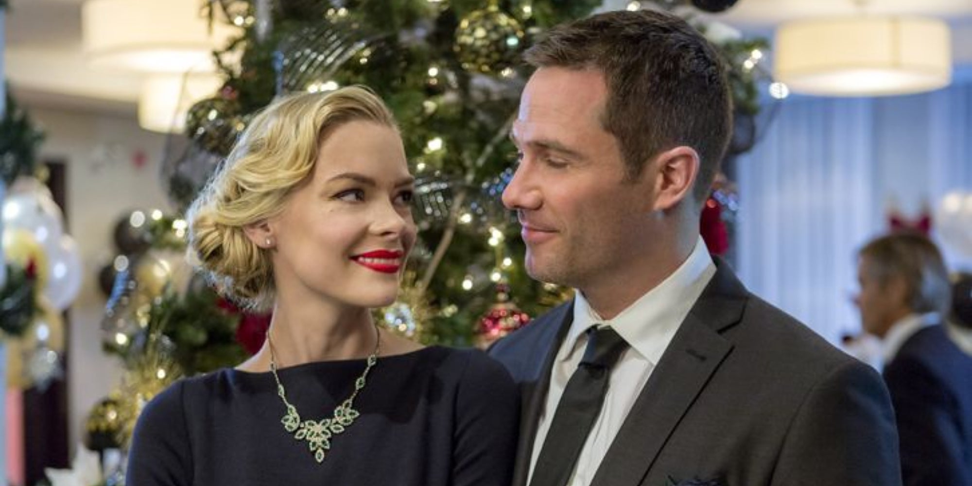 the mistletoe promise hallmark christmas movies watch guide