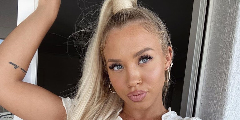 Tammy Hembrow Slammed For Self Promoting During Australia Wildfires