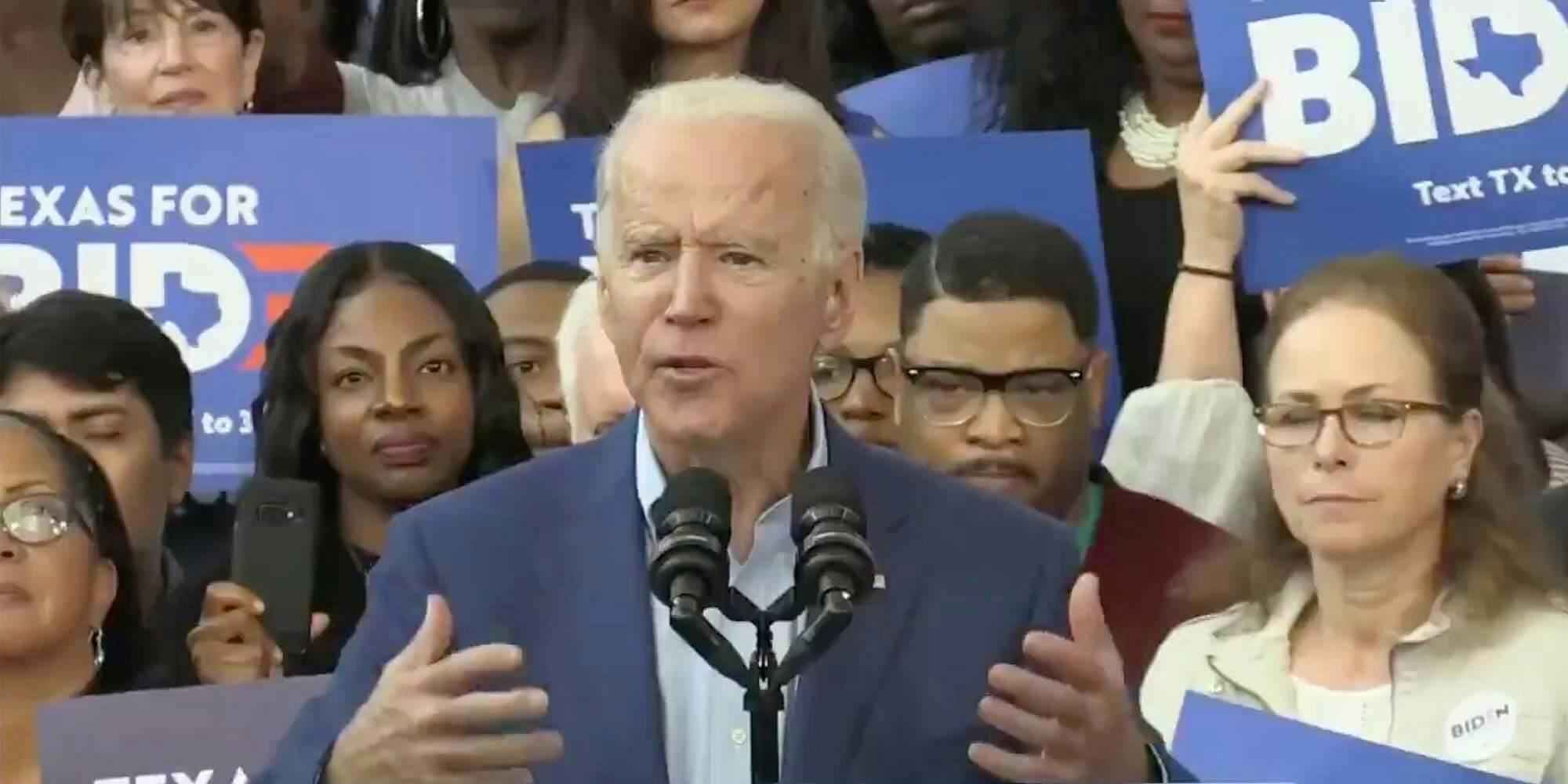 A toilet in the press conference with biden on Craiyon