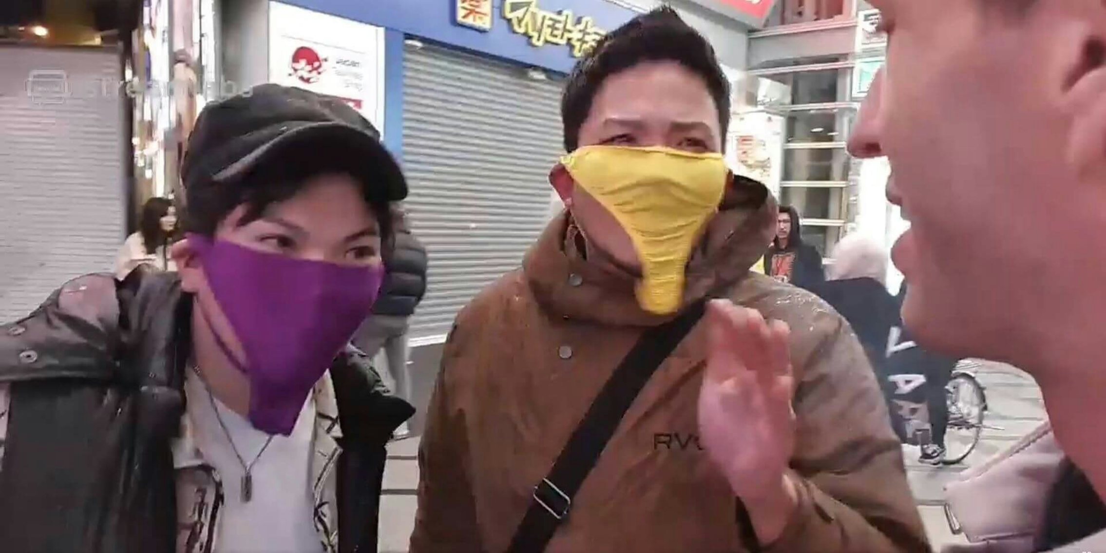 Twitch Streamer Finds Men Wearing Amid Coronavirus