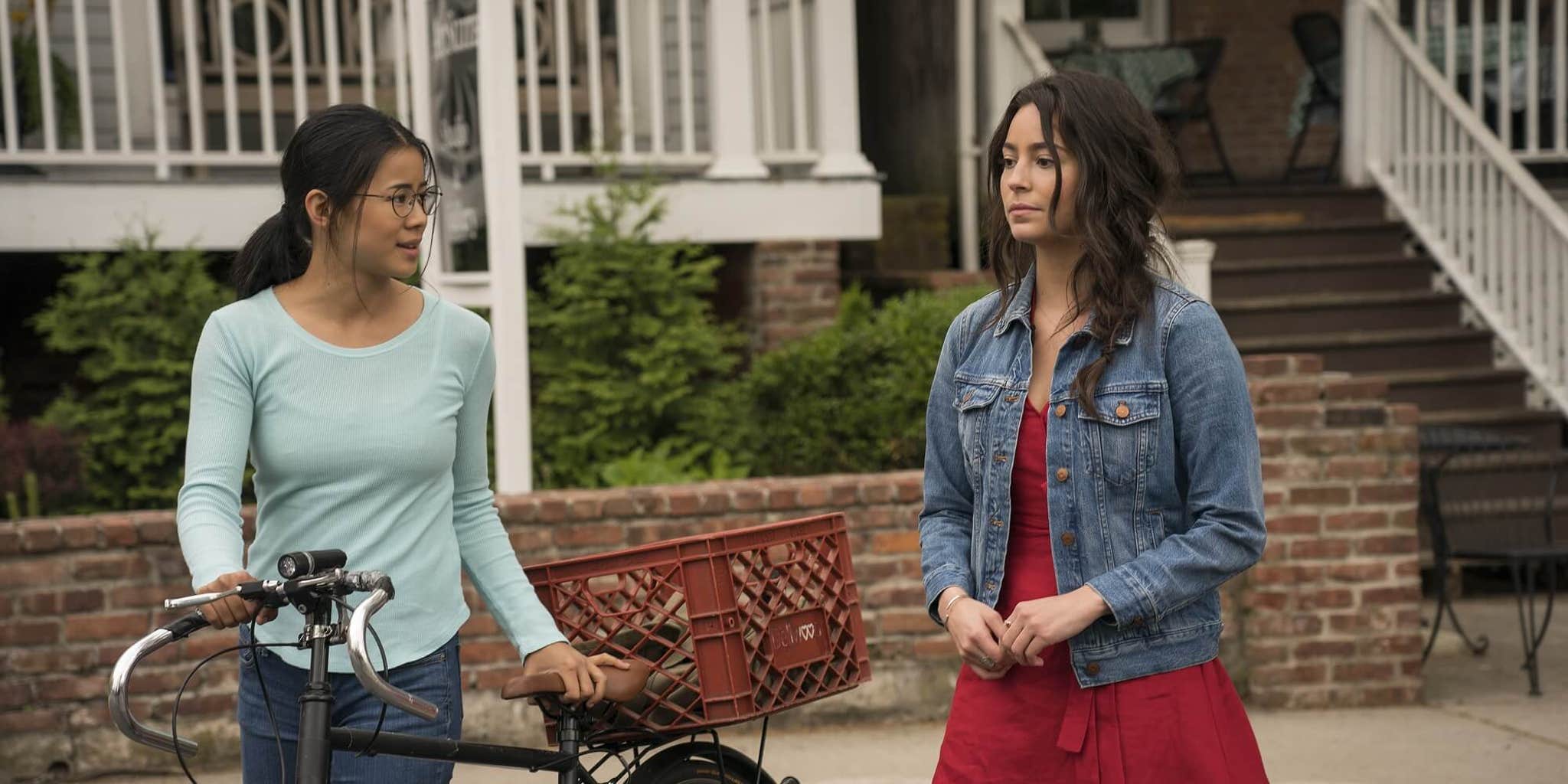 Netflix's New Teen Rom-Com 'The Half of It' Looks Amazing