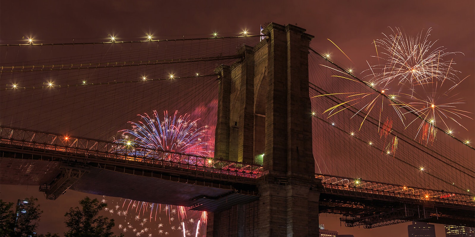Fireworks behind the Brooklyn bridge