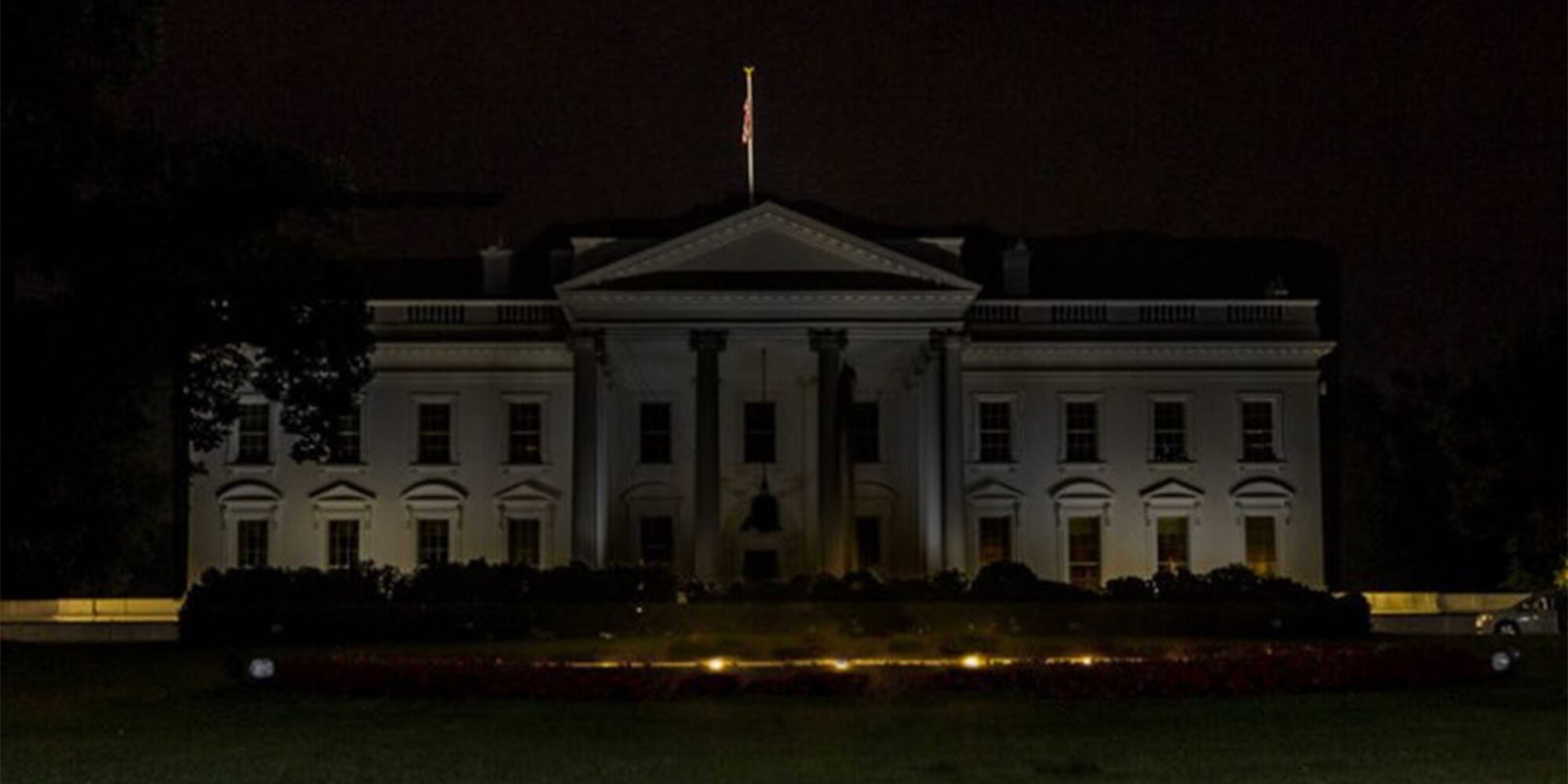 White House without its lights