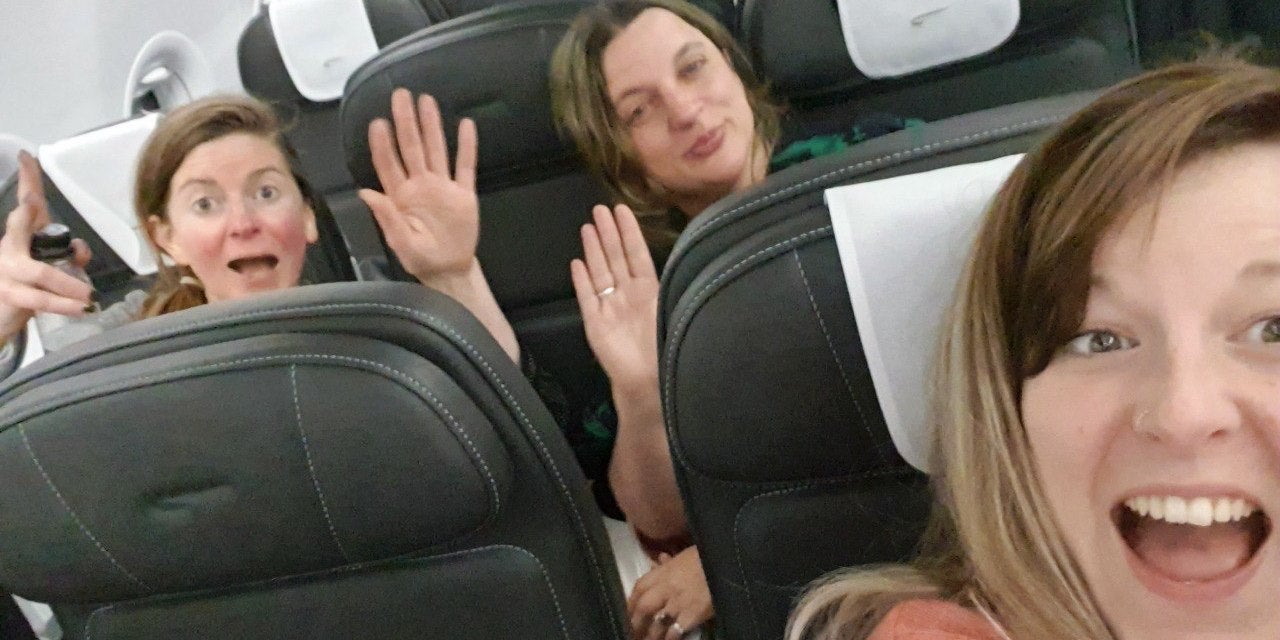 #British ‘Karen’ dragged for tweeting maskless airplane selfie #British ‘Karen’ dragged for tweeting maskless airplane selfie