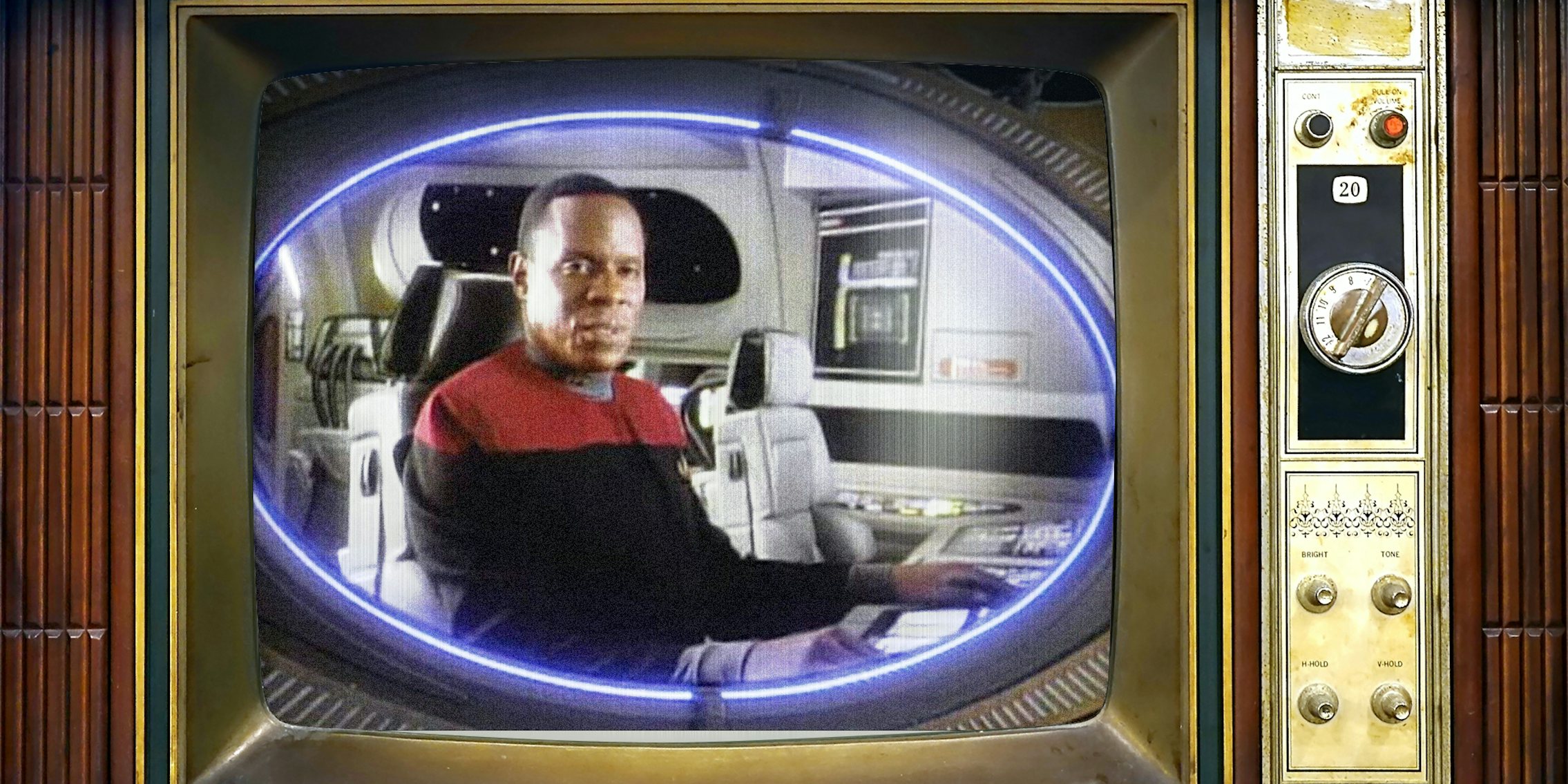 Star Trek: Deep Space 9 on old analog television set