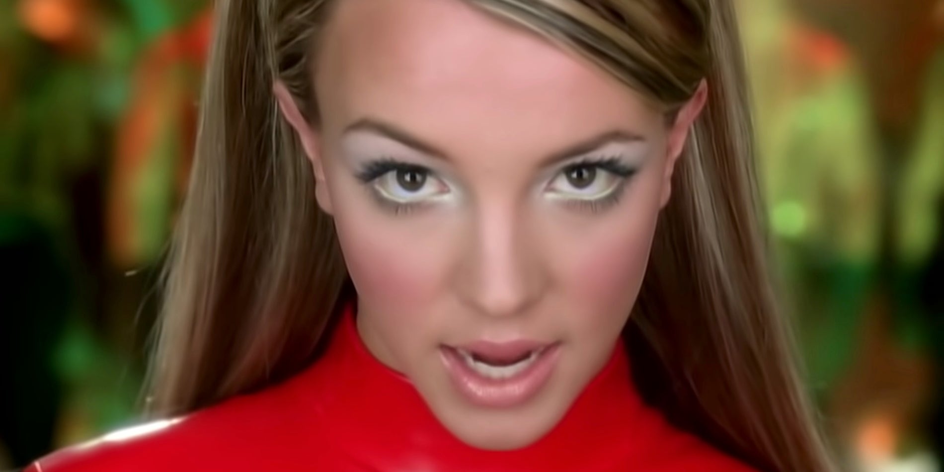 britney spears in oops i did it again music video