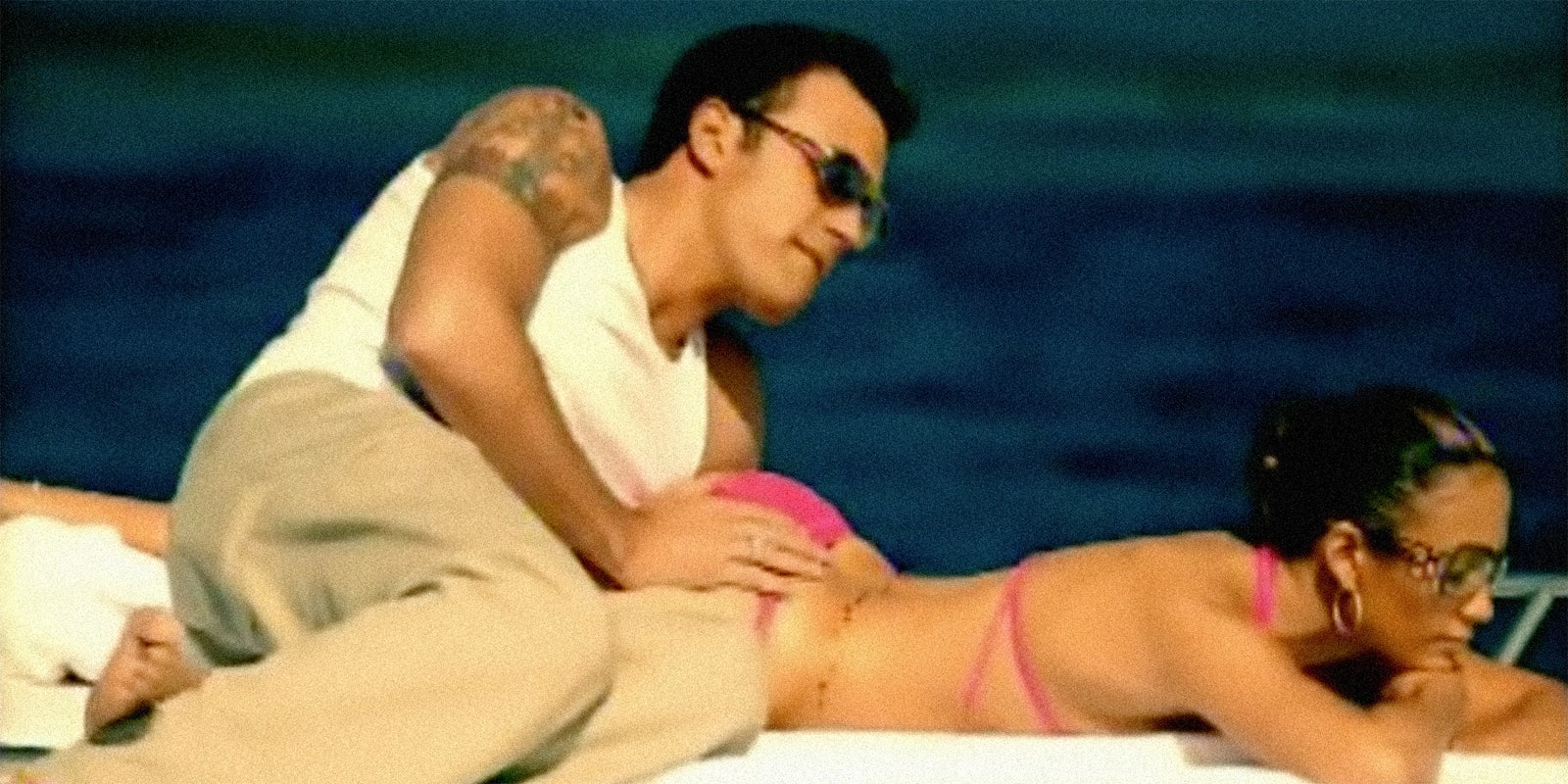 Ben Affleck and Jennifer Lopez on a boat.