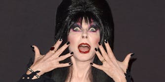 Elvira，又名Cassandra Peterson