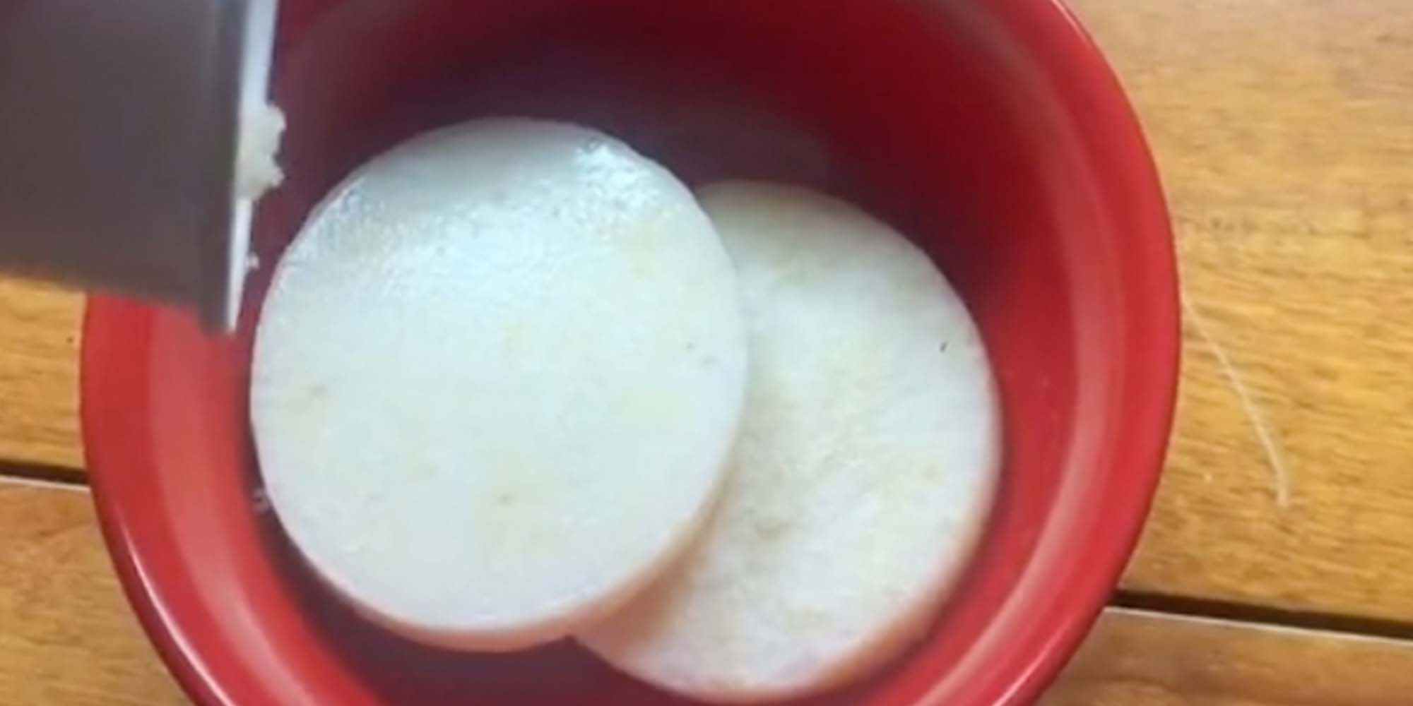 A TikToker showed that Cracker Barrel delivered her slices of congealed grits.