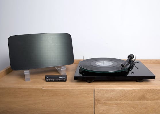 pro-jects t1 sb photo sonos five turntable package
