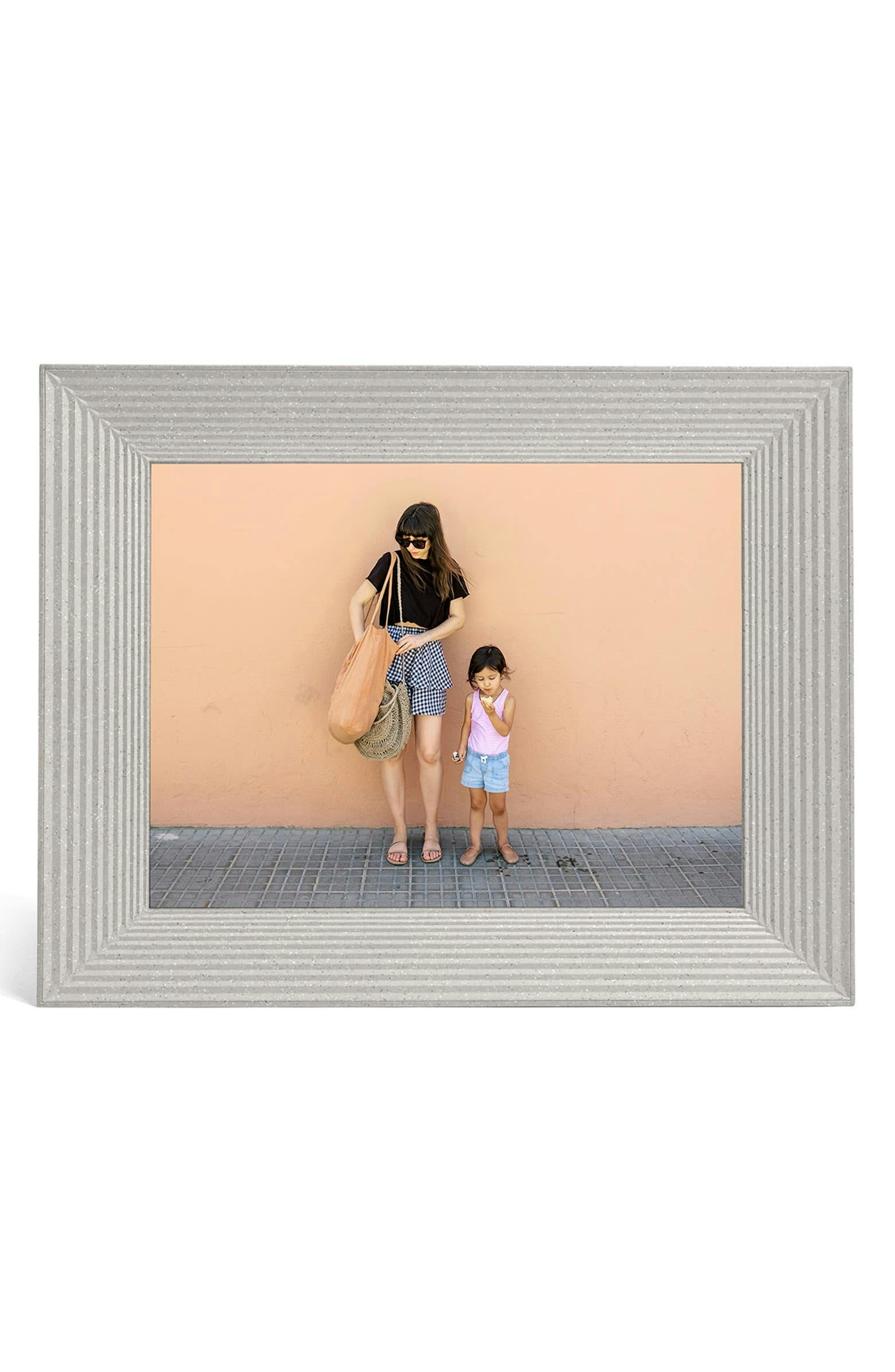 Digital photo frame best gifts for inlaws