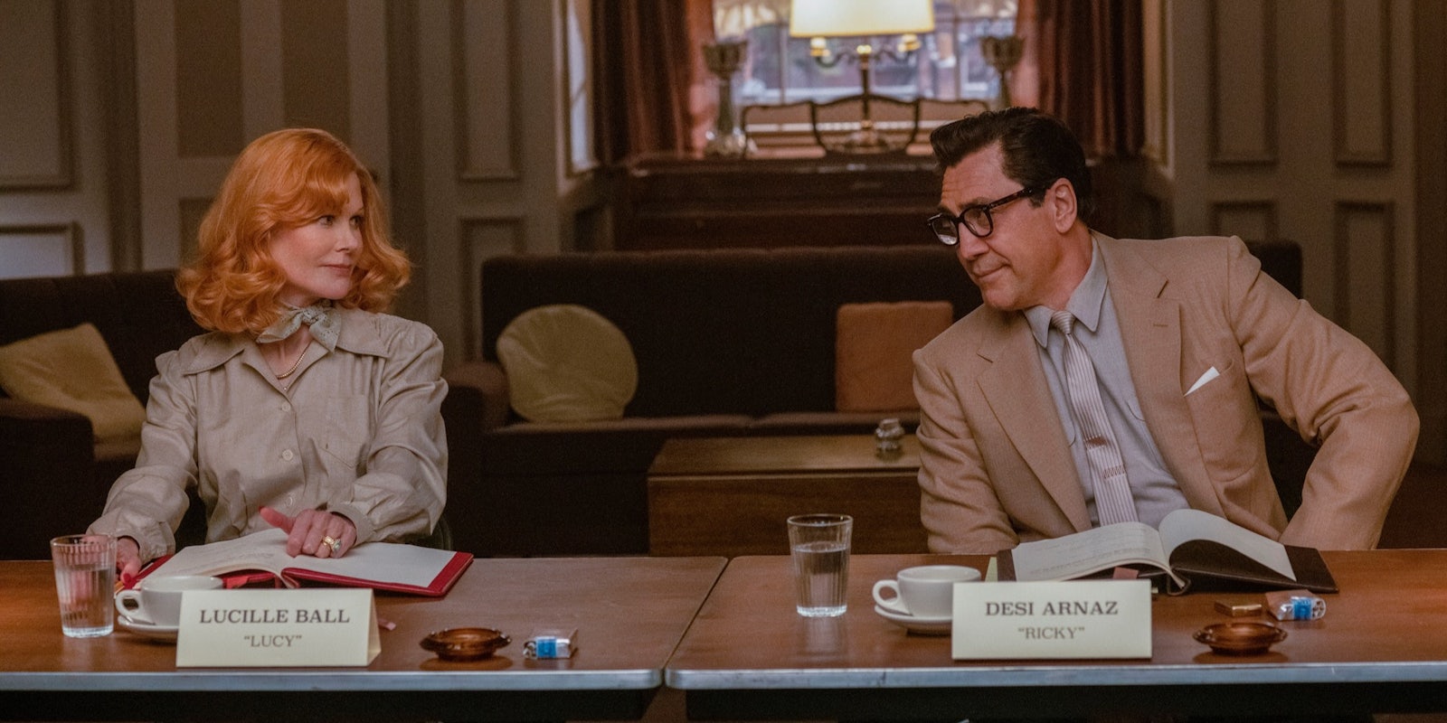 nicole kidman (l) and javier bardem (r) in being the ricardos