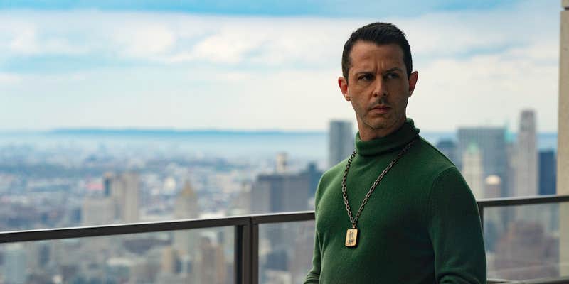 jeremy strong as kendall roy on succession, standing on a balcony