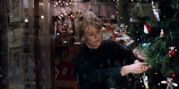 meg ryan decorating a tree in the movie you've got mail