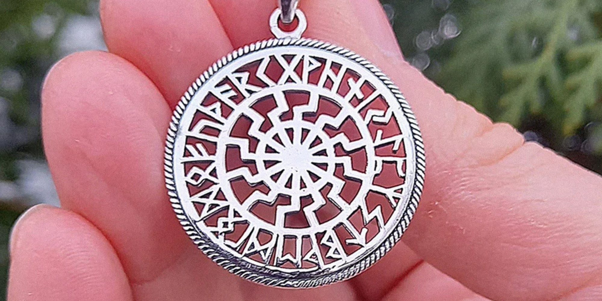 Etsy’s marketplace is a haven for those looking to purchase ‘substitute swastikas’ - The Daily Dot