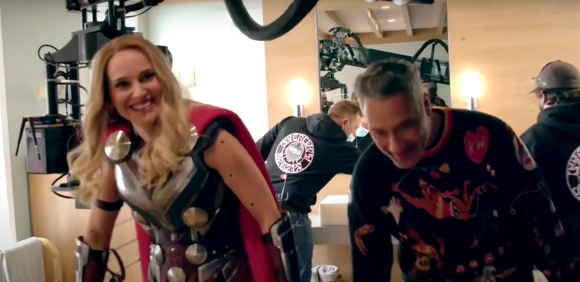 Natalie Portman's Criticized CGI Helmet Explained by Thor: Love