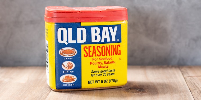 Old Bay seasoning with Q replacing O in 'Old Bay'