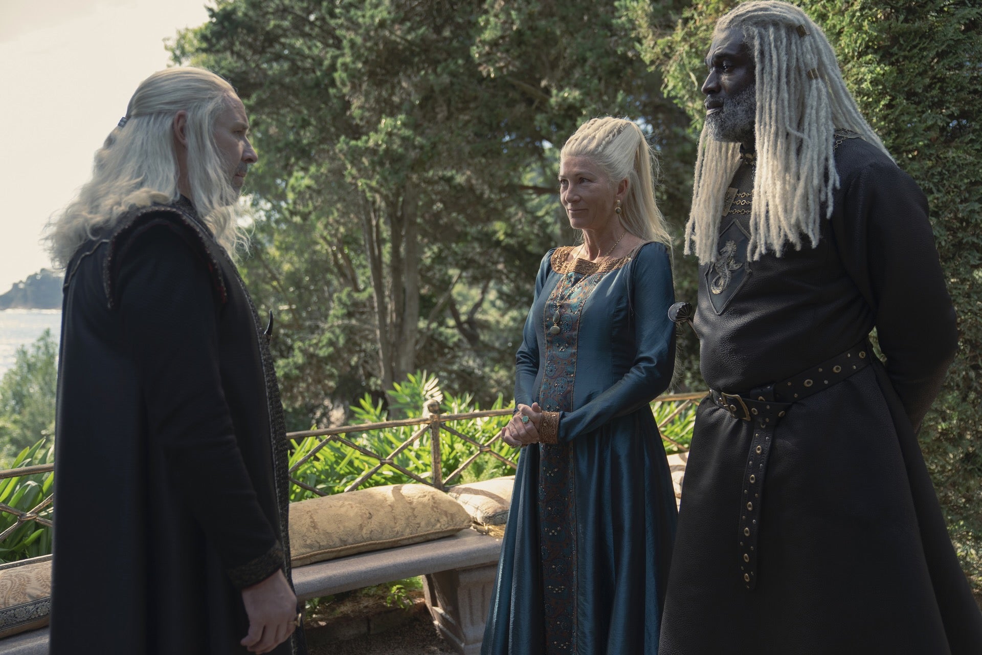 (l-r) viserys targaryen, rhaenys targaryen, and corlys velaryon in house of the dragon