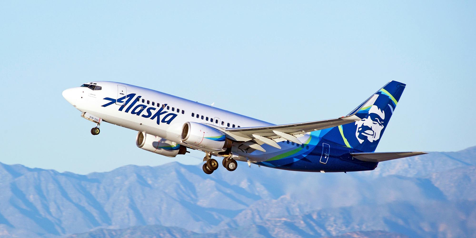 ‘A complete stranger helped him’: Woman says Alaska Airlines lost her son