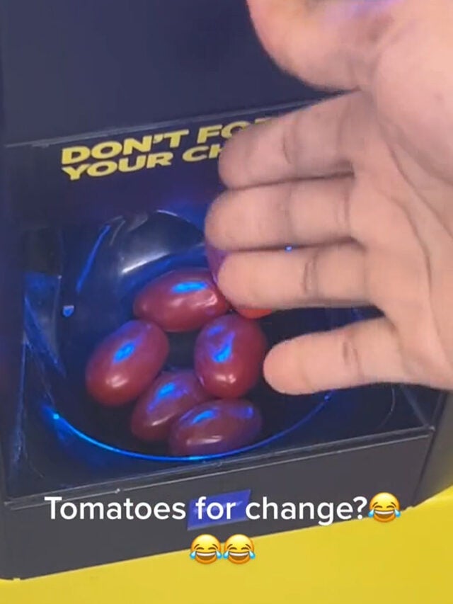 Dollar General SelfCheckout Dispenses Tomatoes Versus Coins
