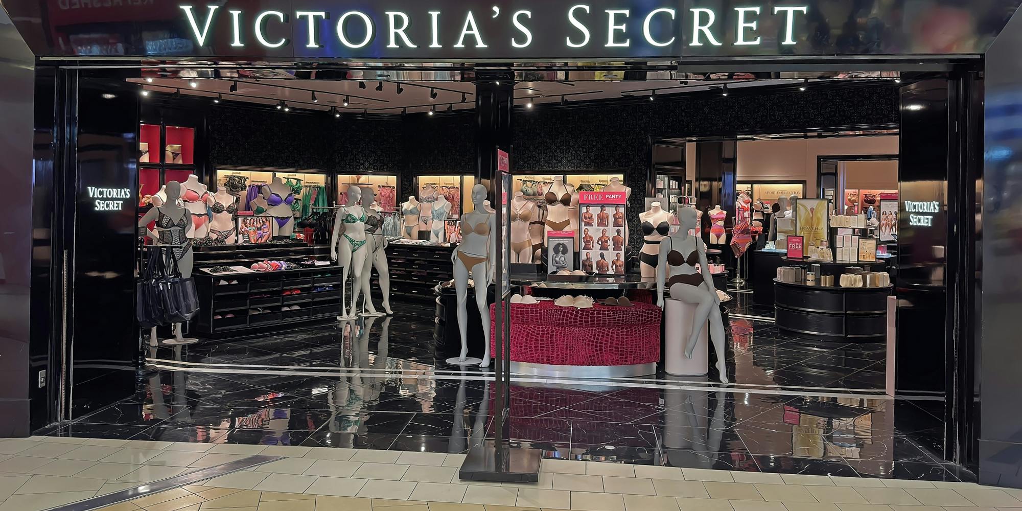 Confessions of a Former Victoria's Secret Employee, by Kiki Joy