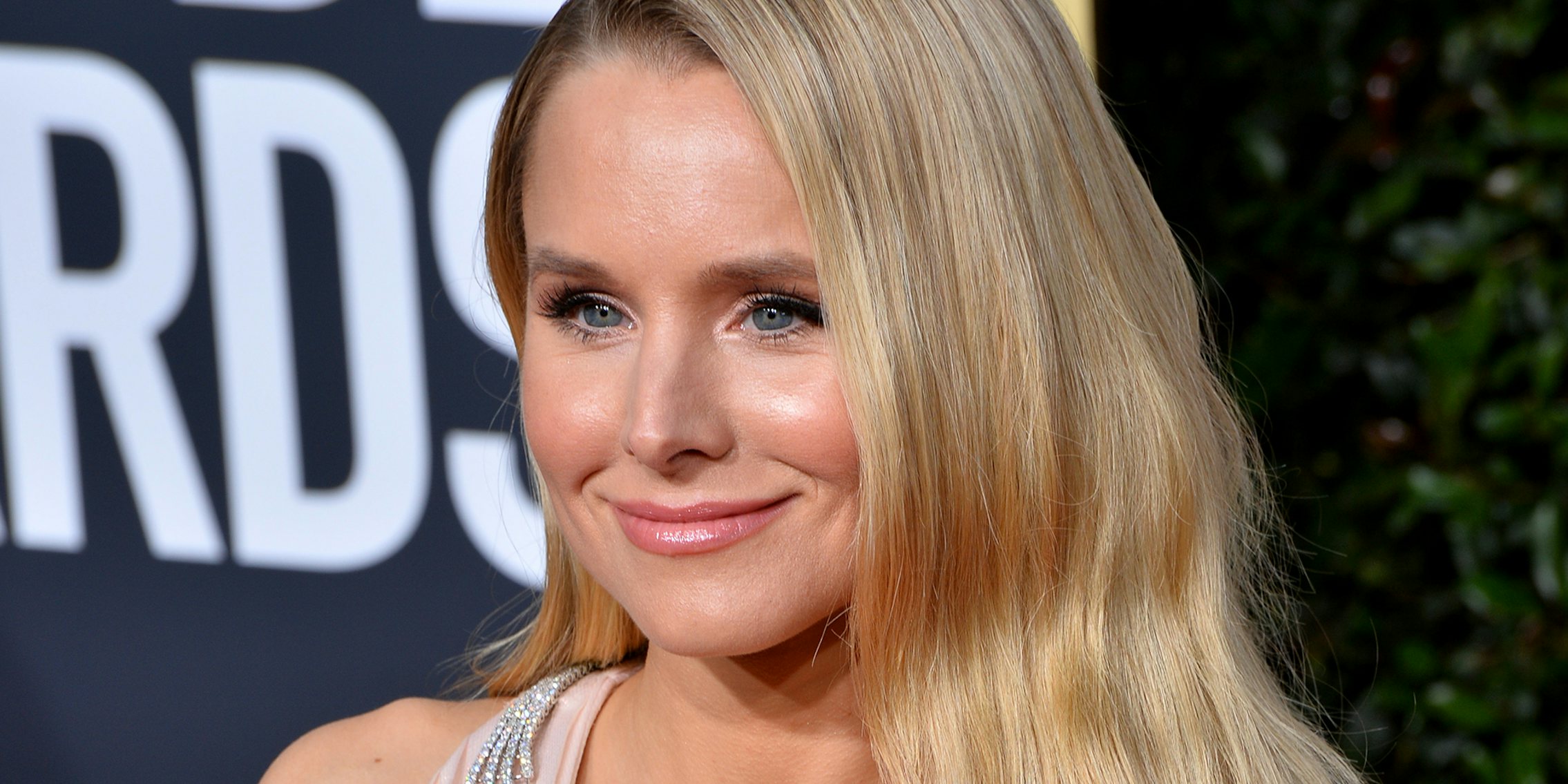 Kristen Bell Plays Dress Up on Night Off from 'Hair' Rehearsals
