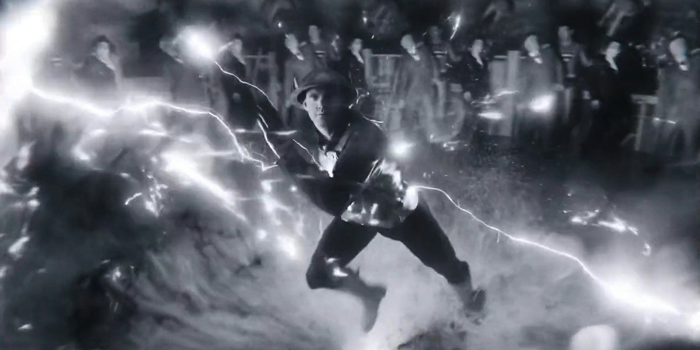 Teddy Sears Flash black and white cameo in The Flash