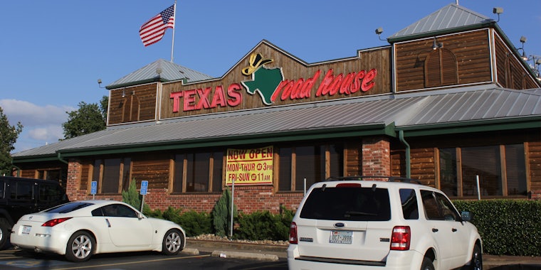 Texas Roadhouse building with sign