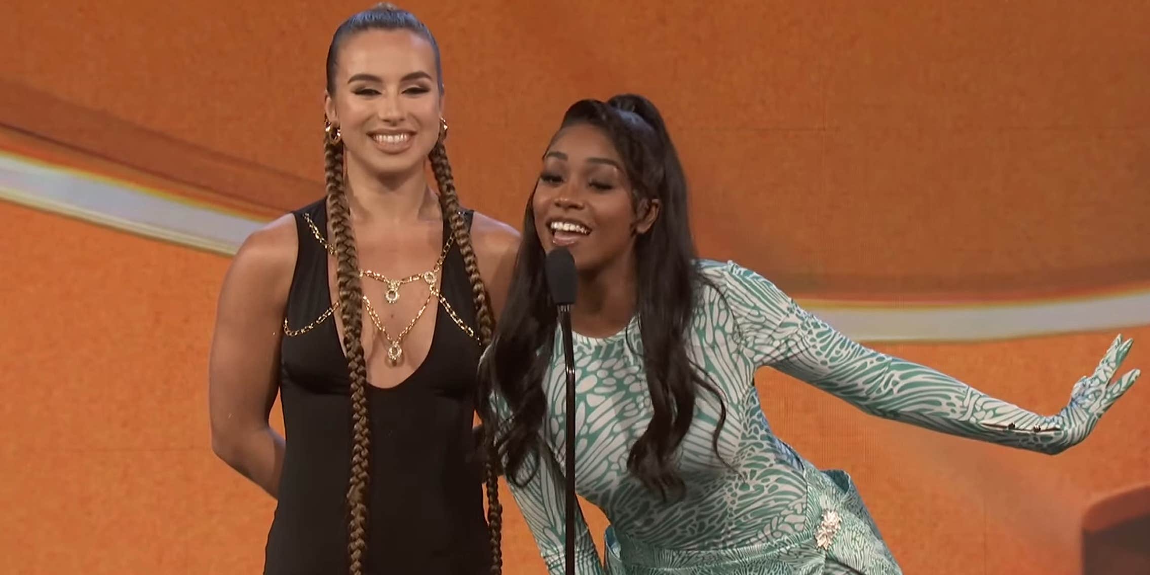 Pinkydoll Was at the Streamy Awards And People Had Questions Pinkydoll Was at the Streamy Awards And People Had Questions