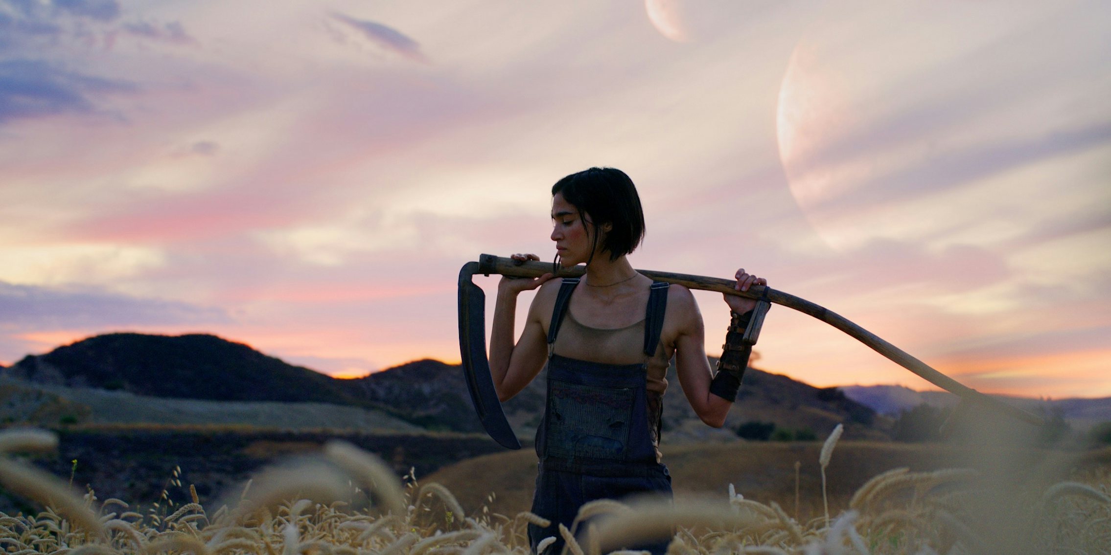 Rebel Moon' Trailer Reveals Zack Snyder's Take on Space Operas & Lightsabers