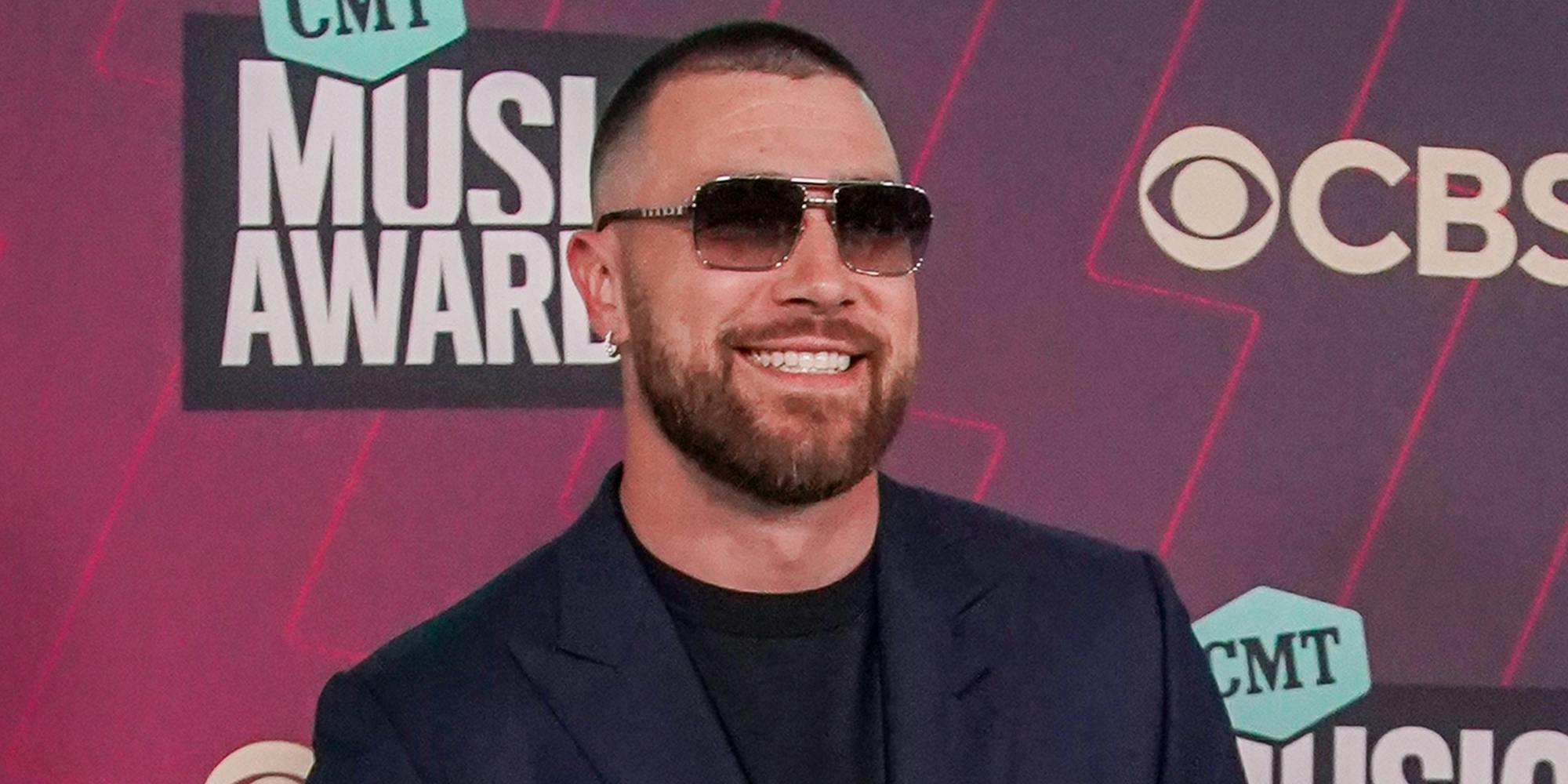 Travis Kelce aligned w/ Taylor Swift, Pfizer & Bud Light all in one da, Travis  Kelce