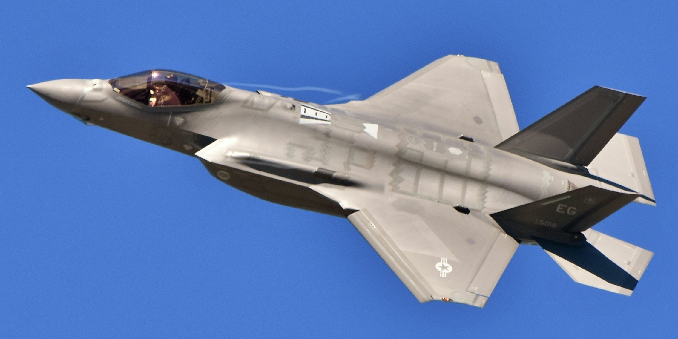 A U.S. Air Force F-35 Joint Strike Fighter (Lightning II) jet flying.