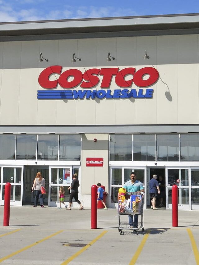 Customer Finds Chicken Pot Pie at Costco for 99.99