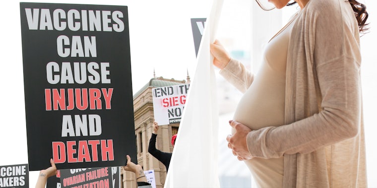 Anti-vax protest(l), Pregnant woman(r)