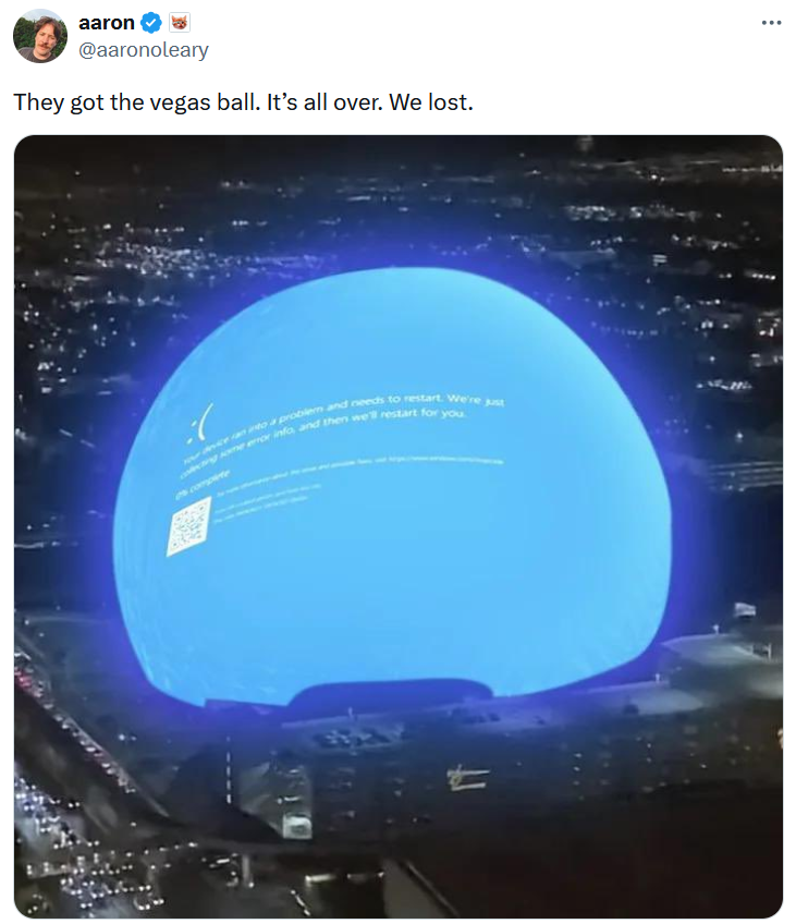 CrowdStrike meme with the image of the Vegas ball showing the blue screen of death.