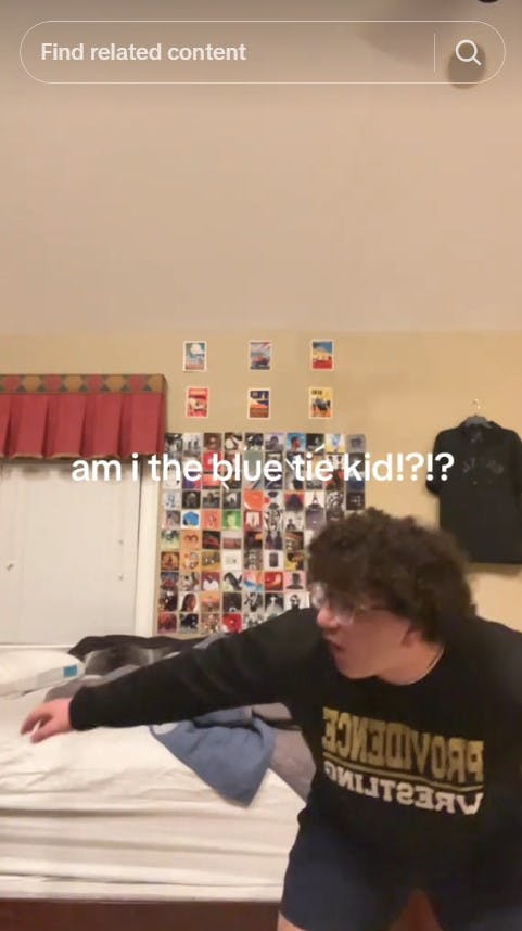 kid immitates blue tie kid