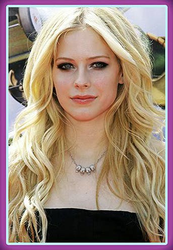 Avril Lavigne. There is a Daily Dot newsletter web_crawlr 2024 Daily Dot Hall of Fame frame around the picture.