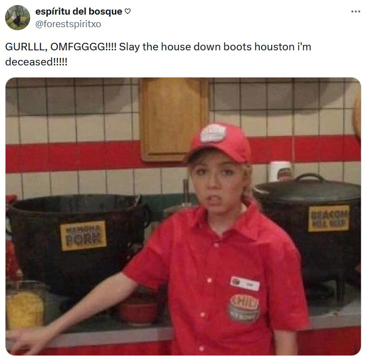 Tweet with an image of a depressed teen in a fast food restaurant uniform.