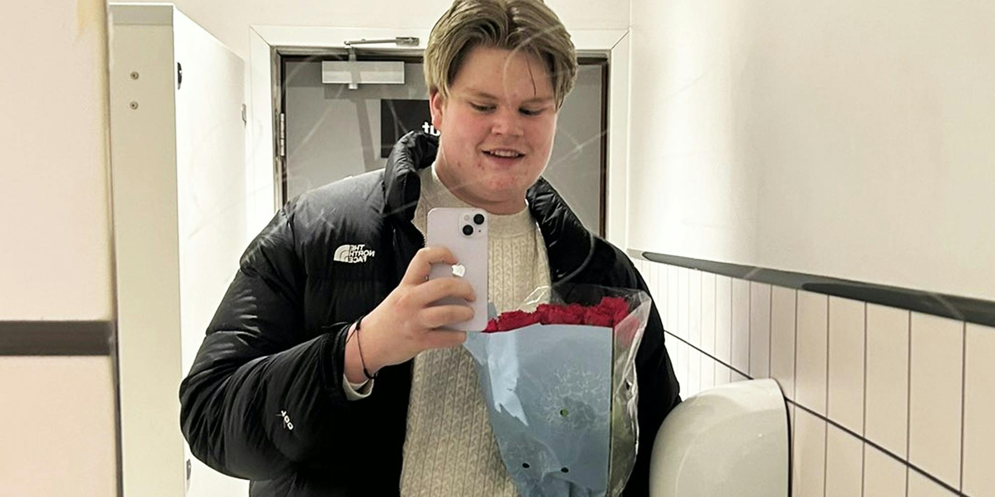 Man bringing flowers to a first date gets swamped with hateful comments