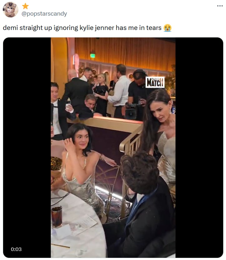 Tweet with video from the 2025 Golden Globes claiming Demi Moore ignored Kylie Jenner.