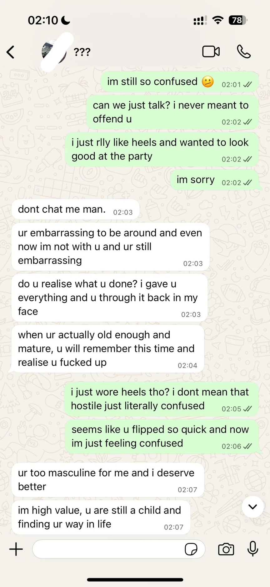 “High value” guy dumps girlfriend because she wore heels and looked taller