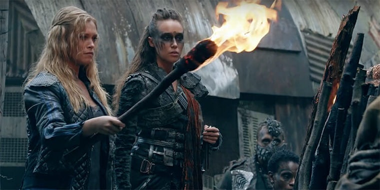 'The 100' fan comic brings Lexa, the popular queer character who died in the third season, back to life.