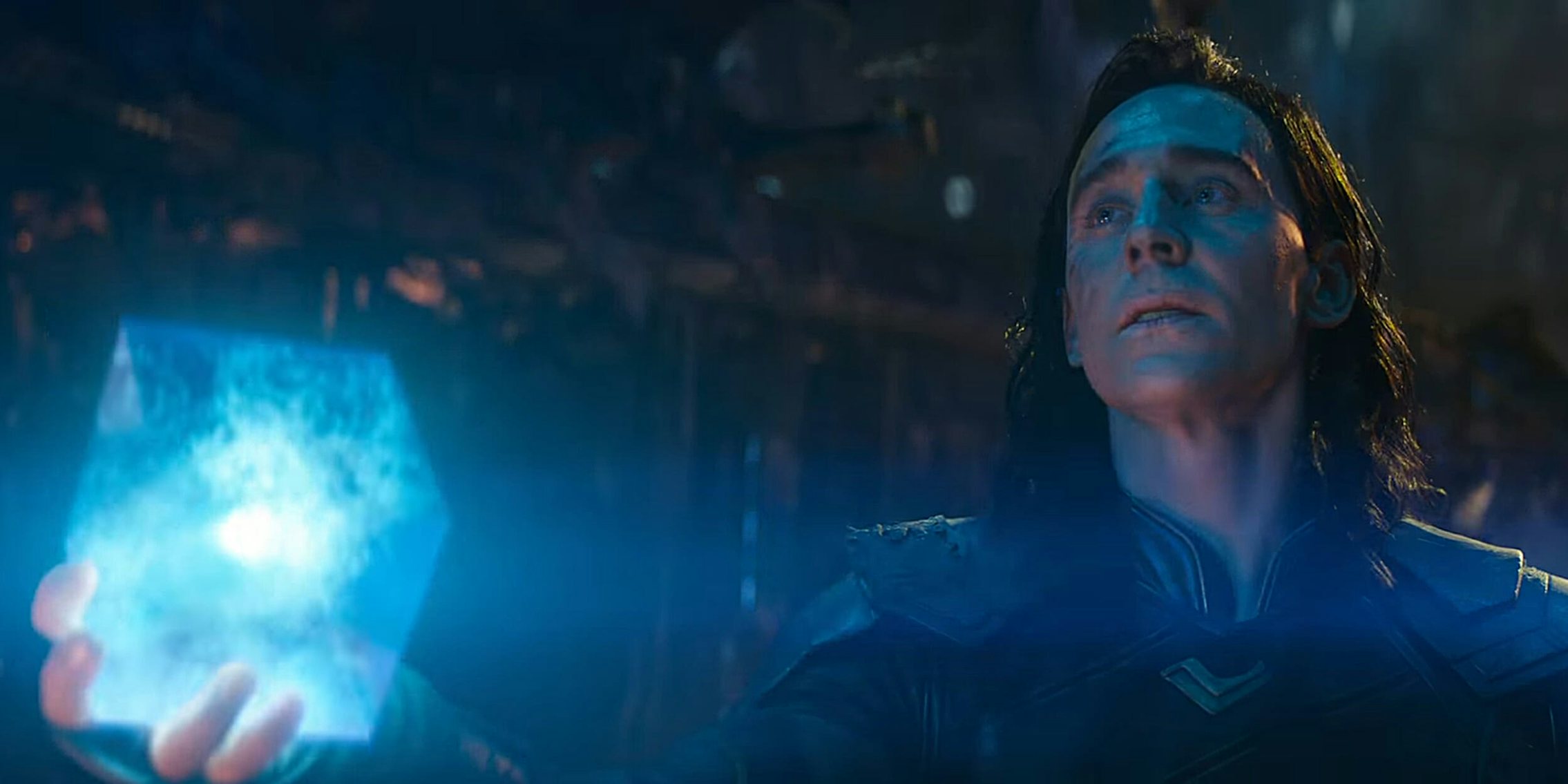 Loki holds the Tesseract in Avengers: Infinity War