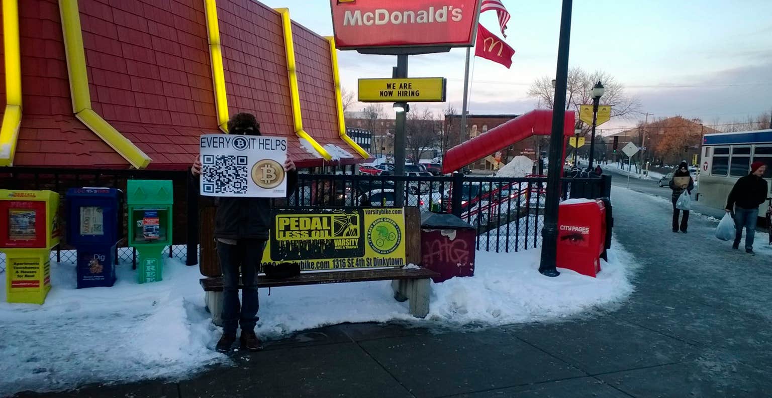 Man spotted panhandling for bitcoins outside Minnesota McDonald's