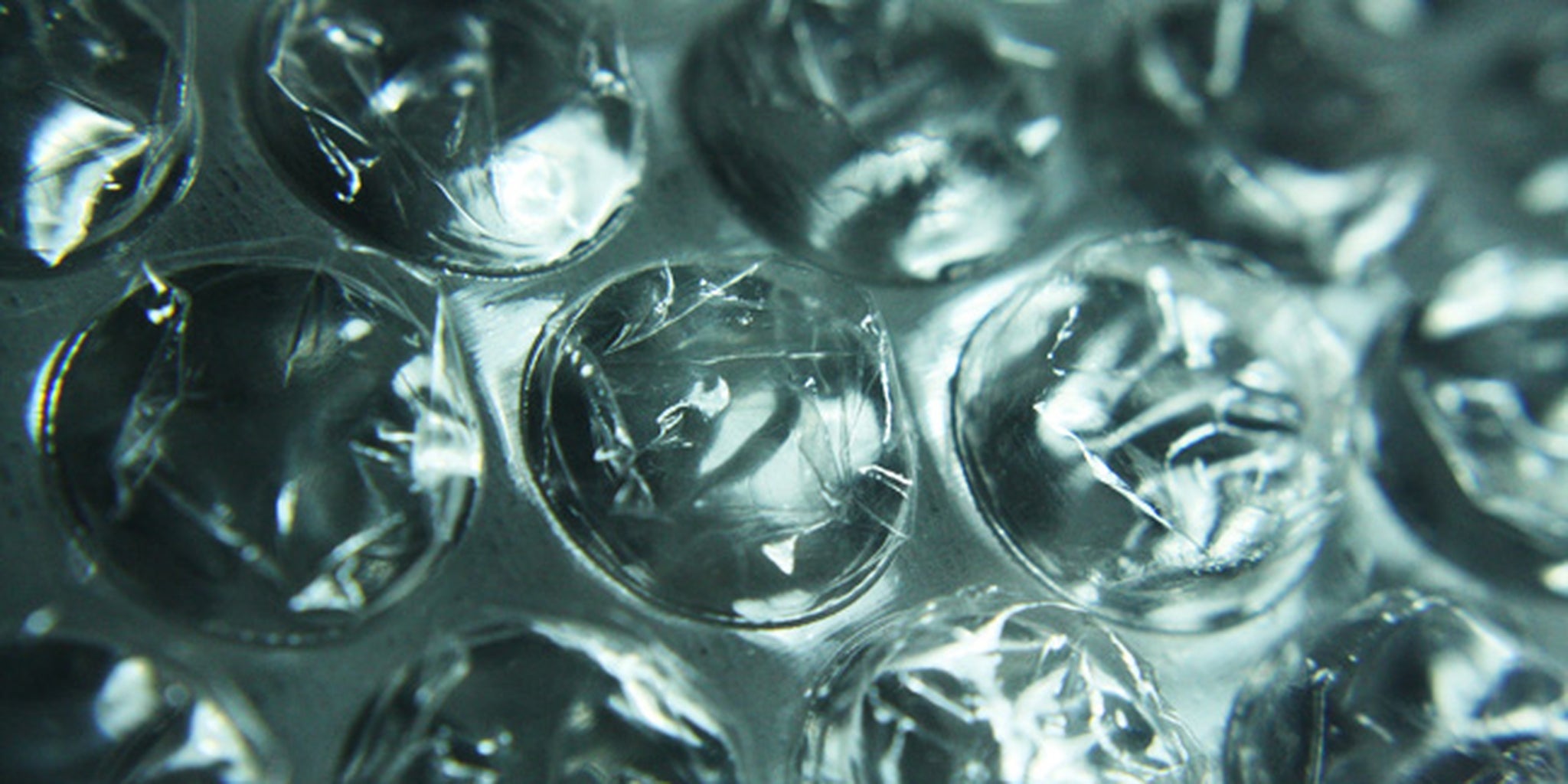 Mad genius hacks a bike to pop a ton of Bubble Wrap The Daily Dot