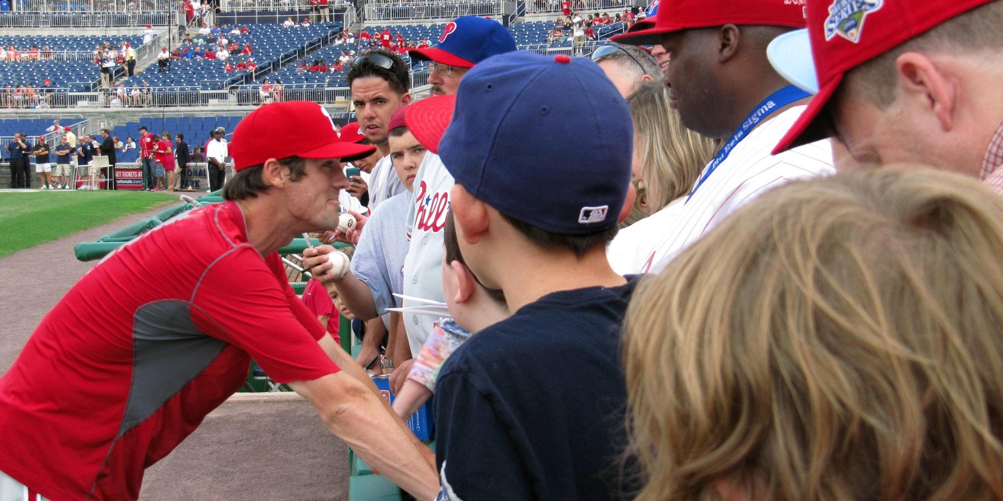 A YouTube history of Philadelphia sports fans being terrible